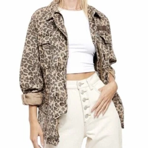 Free People Medium Leopard Twill Seize The Day Cargo Jacket Womens Size M NEW - Picture 1 of 5
