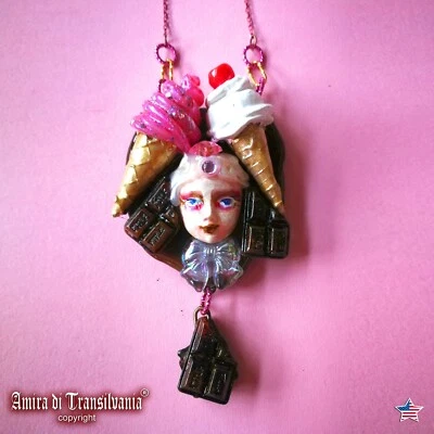 Joyería Art Deco Nuevo Muñeca Cabeza Escultura Colgante Chocolate Taza Pastel Helado Foto 1 de 4