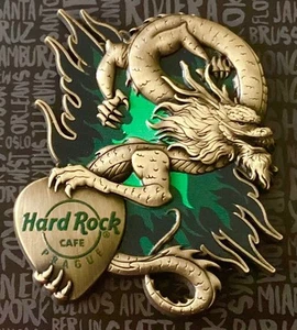 2025 HARD ROCK CAFE PRAGUE 3D FLAMING ASIA DRAGON GUITAR PICK LE PIN - Picture 1 of 1