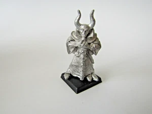 A15 WARHAMMER CHAOS ARMY - CHAMPION OF TZEENTCH OOP METAL - Picture 1 of 3