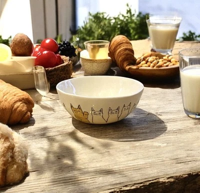 Anthropologie Rhea Cat Cereal Bowls White Stoneware Gold Metallic Maneki Neko 5" - Image 1 of 4