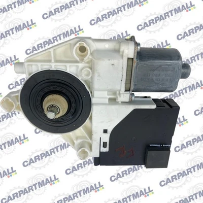 Volkswagen Passat 2012-2019 motor de ventana eléctrica delantero derecho 561959702 OEM Foto 1 de 4