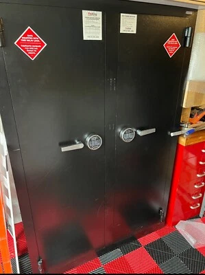 Cennox FireKing B7248D2-FK1T10 Inventory Cabinet Retail Safe - Image 1 of 4