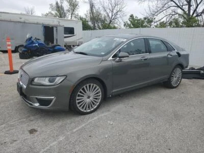 Depósito de líquido de lavadora usado se adapta a: Lincoln MKZ Grado A 2017 Foto 1 de 4