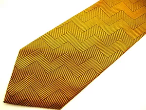 Corbata corta Jos A Bank Corporate para hombre dorada en zig zag geométrica 56" - Imagen 1 de 4
