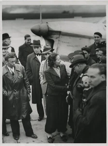 Maryse Hilsz Aviatrix Pilot 1938 Press Photo - Picture 1 of 2
