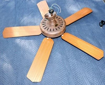 DOS artesanales 3 velocidades Rev. Ventiladores de techo -52" - sin luz, 2008 acabado marrón rústico Foto 1 de 4