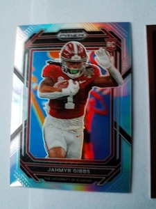 Selecciones del draft de Panini Prizm 2023 - Jahmyr Gibbs Silver Prizm (RC) variación - Lions - Imagen 1 de 1