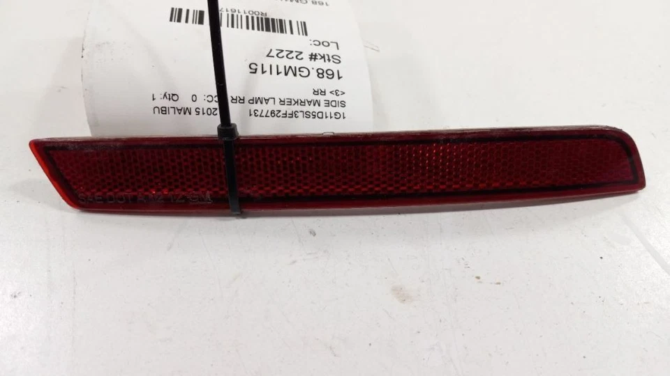 Luz de señalización trasera Chevy Malibu 2013 2014 2015 2016 Foto 1 de 4