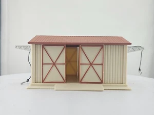 *LESEN SIE IHC Großer Geräteschuppen Spur HO Kunststoffgebäude 909 gebraucht Zuganlage - Bild 1 von 10