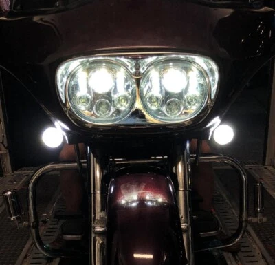 Juego de faros LED.. Se adapta a: Harley Davidson Road Glide 1998-2013 Foto 1 de 4