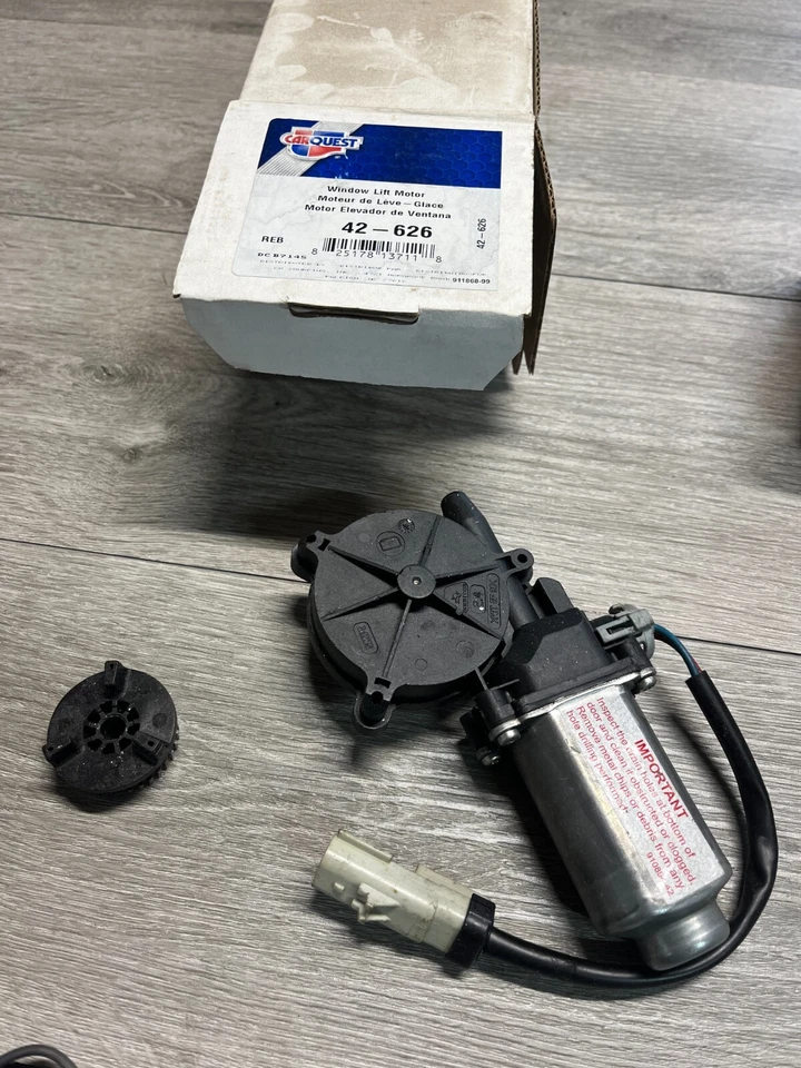 Motor elevador de ventana A1 Cardone Reman trasero derecho 42-626 Jeep Liberty 2002-2007 Foto 1 de 1