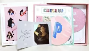 TWICE 2nd Mini Album PAGE TWO First Limited Edition w/Tzuyu Lenticular Card 2016 - Picture 1 of 4