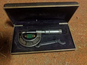 Collectible J.T. SLOCOMB SAF 8L 0-1" x 0.01". , wt test bar and wrecng in case - Bild 1 von 2
