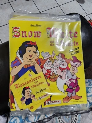 Álbum de pegatinas Blancanieves y 7 enanos Foto 1 de 2