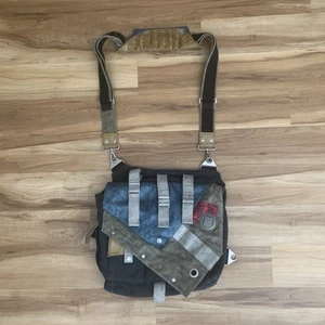 Borsa Ufficiale Destiny 2 Collector's Edition Frontier Messenger Xbox One PS4 - Foto 1 di 11