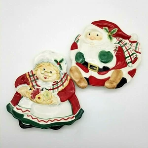 Fitz and Floyd Plaid Christmas Santa and Mrs. Clause Plates Retired - Set of 2 - Picture 1 of 9
