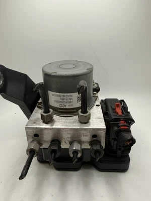 Chevrolet Spark ABS conjunto de bomba OEM 42704012 2019-2022 Foto 1 de 3
