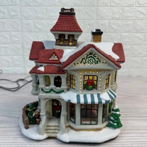 Santa's Workbench Collection 2001 Fiber Optic Hedgerow House Classic Series VTG - Picture 1 of 15