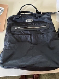 "Baggallini Bolso Convertible Nylon Mochila Cartera Bolso Bandolera Negro 13.5""" - Imagen 1 de 4