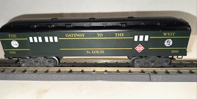 LIONEL O GA 1981 TCA CONVENTION GATEWAY TO THE WEST ST.LOUIS ILLUMIN BAGG CAR - Image 1 of 4