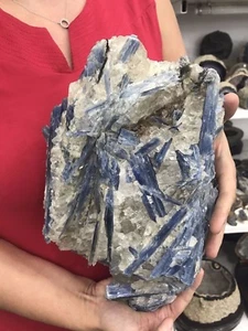Super ** KYANITE MINERAL CRYSTAL 5.5 Kgs / 12 Lbs ** FREE SHIPPING ** - Bild 1 von 12