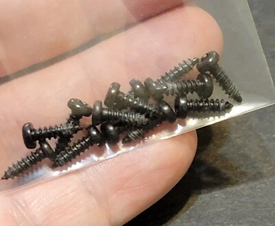 Red Octane Guitar Hero Kramer Replacement Body Plate Screws PS2 95119.805 - Image 1 of 2