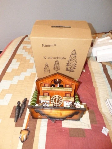 Kintrot Cuckoo Clock Pendulum Quartz Wall Clock NR KT60826 Cover