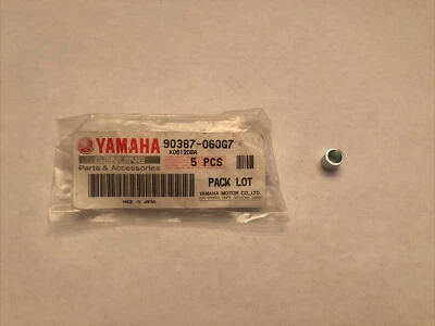 NOS YAMAHA FJ1100 1984-02 PIEZA COLLAR TANQUE COMBUSTIBLE # 90387-060G7-00 - Paquete de 3 Foto 1 de 2