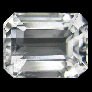 2.46 cts Rare Natural Octagon-cut Dazzling-luster White VVS Pollucite (Brazil) - Bild 1 von 9