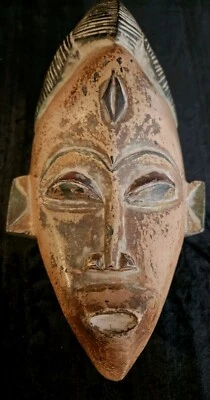 AFRICAN MASK VINTAGE OLD ORIGINAL TRIBAL ART HAND CARVED WOODEN PRIMITIVE - image 1 of 4