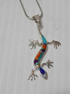 VINTAGE PAWN ZUNI INDISCHE TÜRKIS INTARSIEN EIDECHSE HALSKETTE NEUWERTIG GRATIS KETTE - Bild 1 von 6