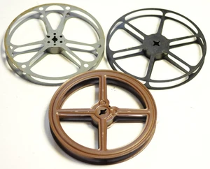 3-Bobine pellicola metallo senza marchio 16mm 400 piedi come da foto. - Foto 1 di 3