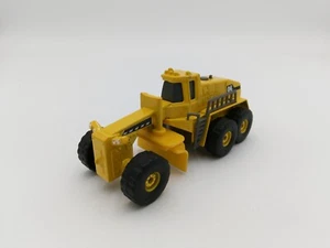 2016 Hasbro Tonka 4” Yellow Diecast Road Grader - Picture 1 of 7