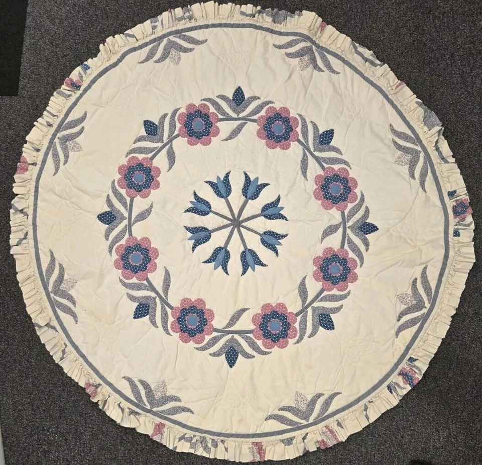 VTG Handmade Floral Pennsylvania Dutch Cheaters Quilt Pink Blue White Round 50" - Image 1 of 4