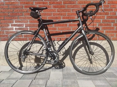 57cm Trek Alpha 1.2 Alu Rennrad, Schöner Zustand, Shimano Shifter, Leicht, Groß  - Bild 1 von 4