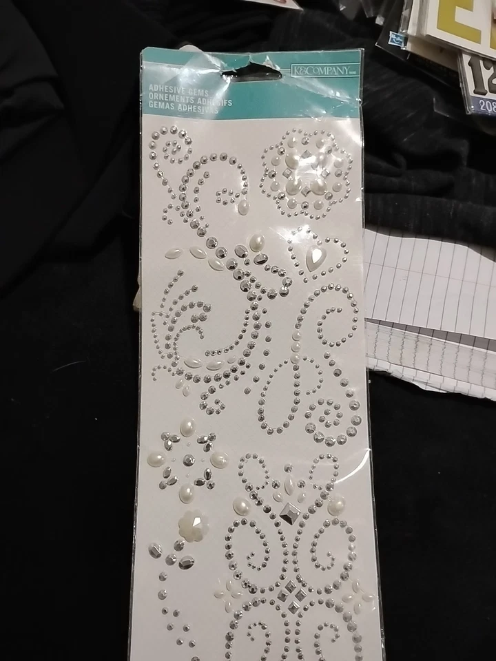 K&Company K601697 Elegance клей драгоценные камни вихрь (3Pk) - Изображение 1 из 1