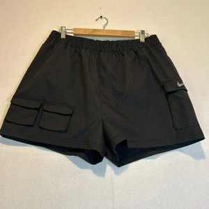 Nike Women’s Cargo Shorts XL Black Logo Swoosh Pockets Elastic CZ9381-010 - Picture 1 of 8