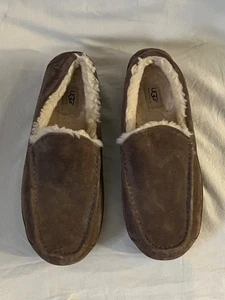UGG 5775 Ascot Braun Lammfell Mokassin Hausschuhe Schuhe Herren 14 - Bild 1 von 7