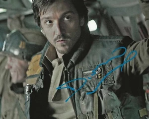 Rogue one Diego Luna Autographed 8x10 Photo (Reproduction) 1 - Picture 1 of 1