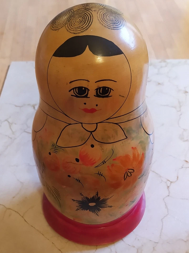 BONITA MUÑECA MATRIOSHKA (MATRIUSKA) RUSA - Imagen 1 de 4