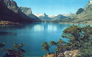 St. Mary Lake Glacier National Park Montana Postcard - Picture 1 of 2