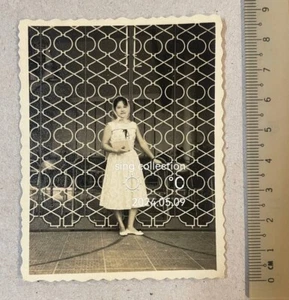 OPS original Chinese fashionable lady outdoor photo Asia oriental - Picture 1 of 2