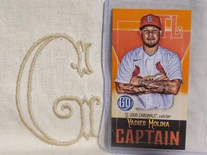 Yadier Molina, Cardinals, 2021 Topps Gypsy Queen Captain Mini #CM-YMO🇬 - Picture 1 of 3