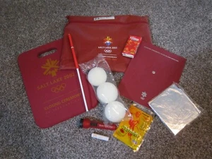CLOSING CEREMONY SOUVENIR BAG 2002 SALT LAKE OLYMPICS FLASHLIGHT SEAT CUSHION + - Picture 1 of 16