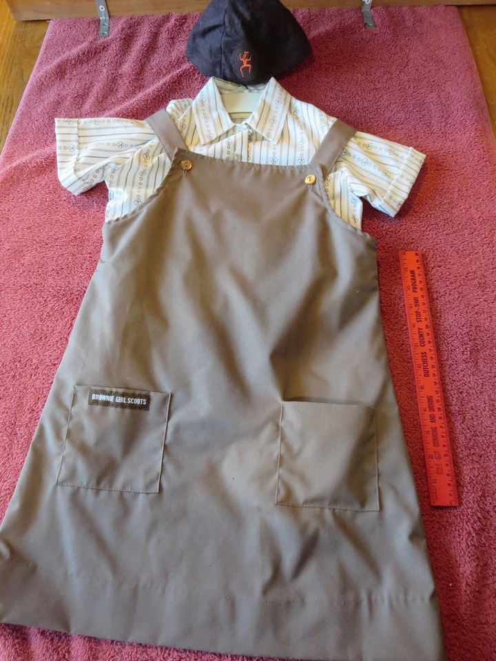 Girl Scout Brownie Uniform sz 7 Outfit Dress button short sleeve shirt felt hat - Image 1 of 4