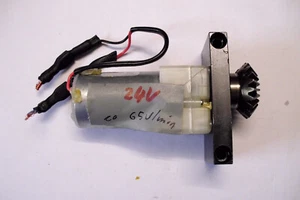 Motor Getriebemotor 24V ca. 65U/min aus FMB Minimag 18 - Bild 1 von 3