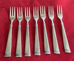 Wallace 18/10 inox Napoli lucido lotto di 7 forchette cocktail 5 7/8" quasi nuove lucide - Foto 1 di 4