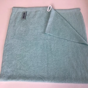 Norwex Sea Mist Hand Towel with BacLock Microfiber Measures 27.56" x 13.78" - Picture 1 of 3