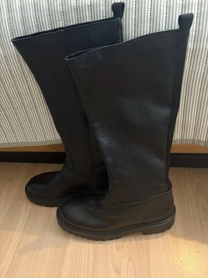La Redoute Leather Boots Size 41/7 - Image 1 of 4